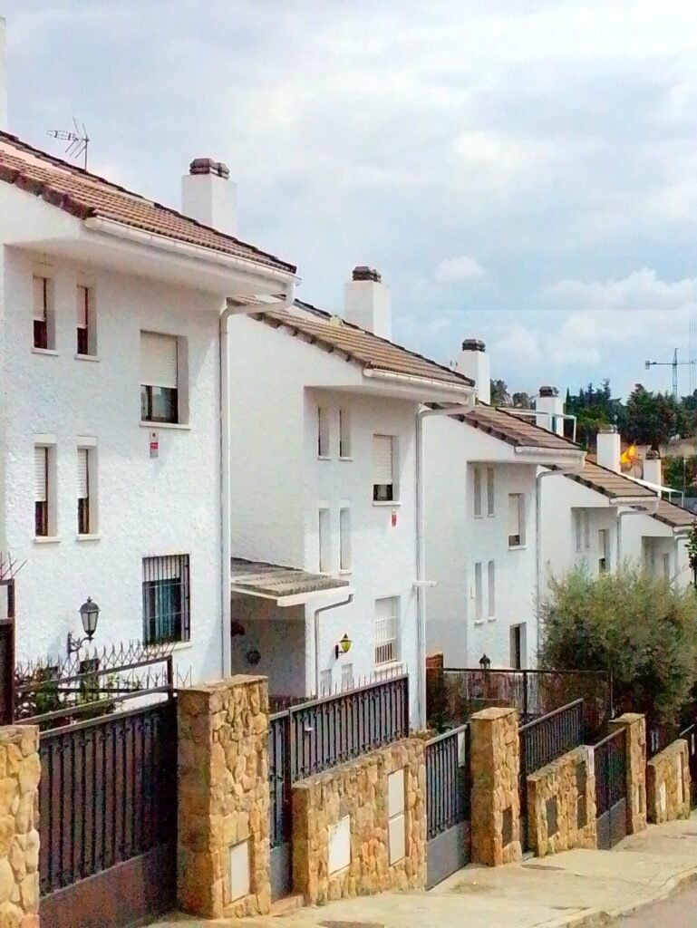Pintores de Fachadas Madrid: mejor calidad/precio 2025 pintores de fachadas exteriores en Madrid