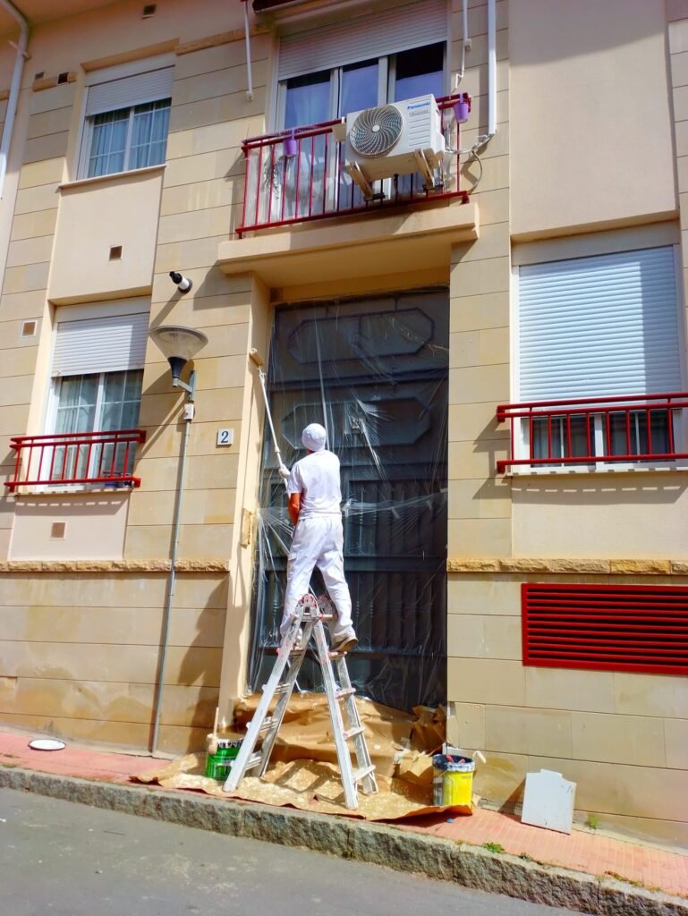 pintando comunidad de vecinos exterior Alpedrete Madrid